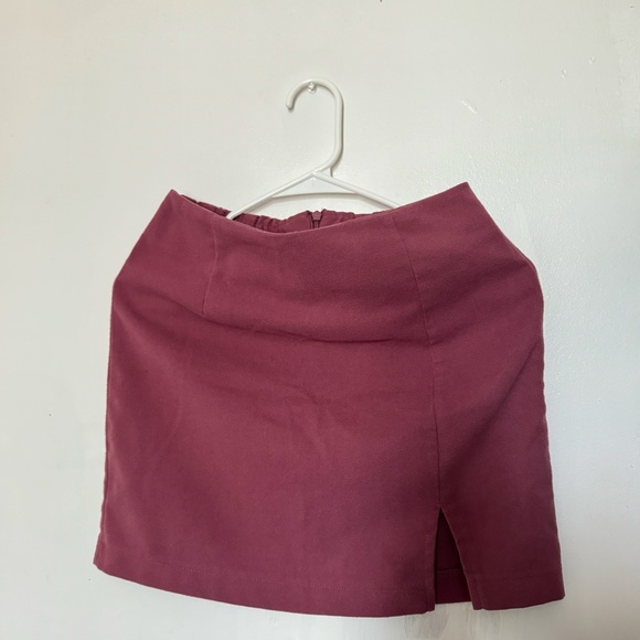 Maroon Skirt - Picture 2 of 4
